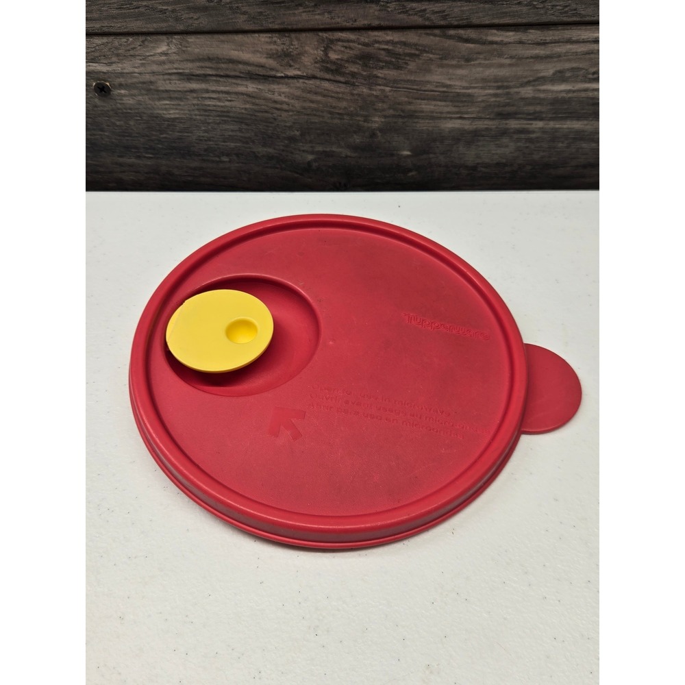 Tupperware Rock N Serve Red Microwave Vent Lid Replacement 2648A-4 6.25 Inch